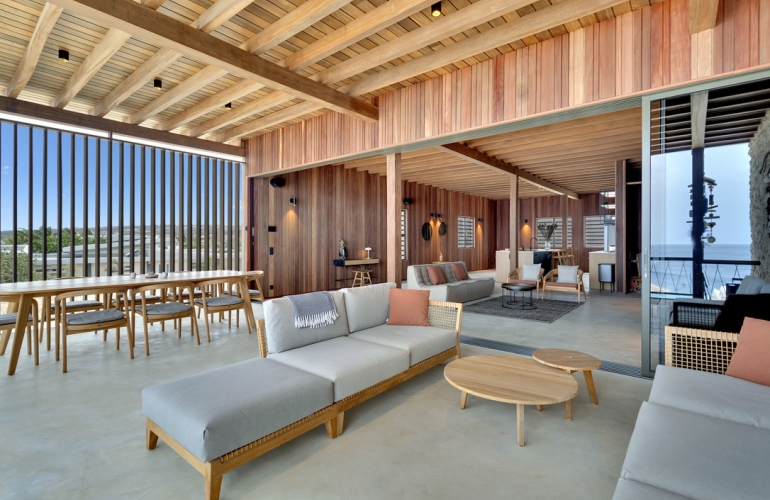 Oceanfront Reef Villa Sabadeco