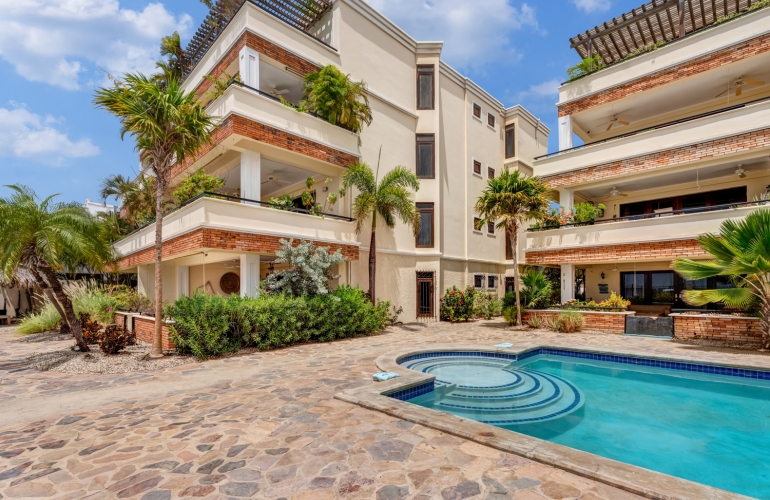 Oceanfront Apartment Playa Lechi Residence # 2