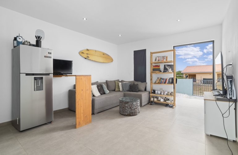 Pos Di Karaña 14 2 huizen op 1 perceel goed verhuurobject Pos Di Karaña 14 2 huizen op 1 perceel goed verhuurobject