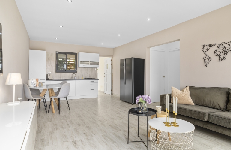 Pos Di Karaña 14 2 huizen op 1 perceel goed verhuurobject Pos Di Karaña 14 2 huizen op 1 perceel goed verhuurobject