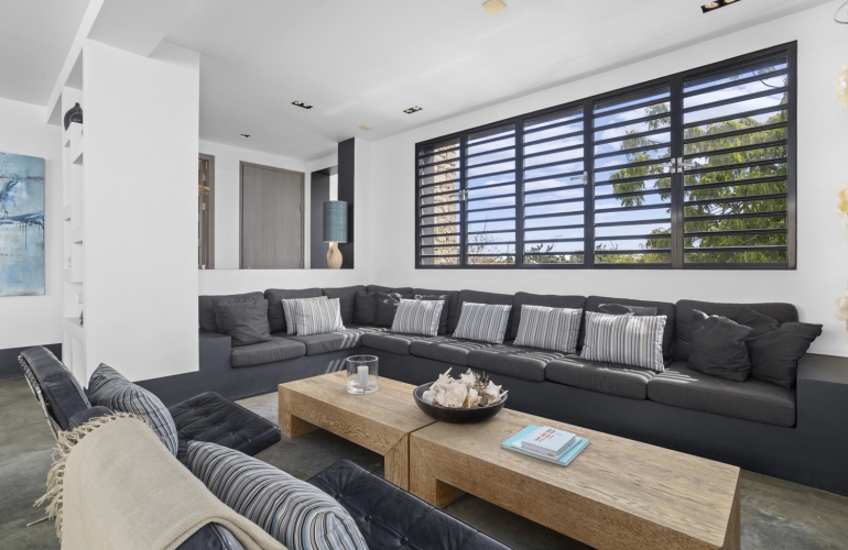 Oceanfront Villa (Vacation Rental Investment)