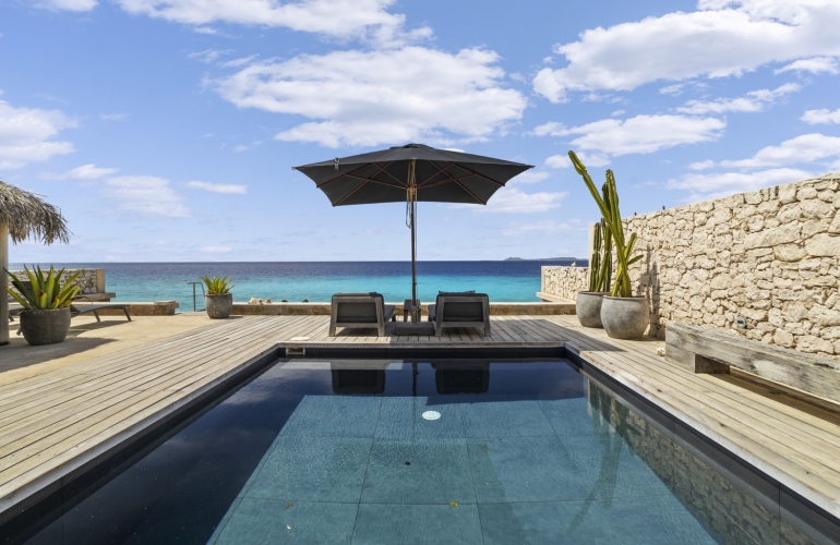 Oceanfront Villa (Vacation Rental Investment)