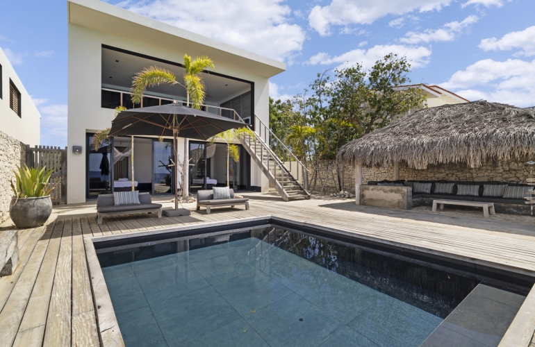 Oceanfront Villa (Vacation Rental Investment)