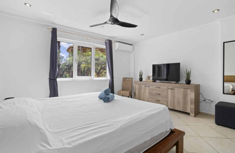 Den Laman Apartment 2 bedrooms &amp; 2 bathrooms oceanfront - Blue Marlin 