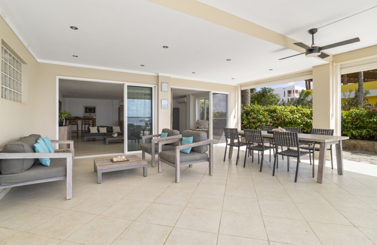 Den Laman Apartment 2 bedrooms &amp; 2 bathrooms oceanfront - Blue Marlin 