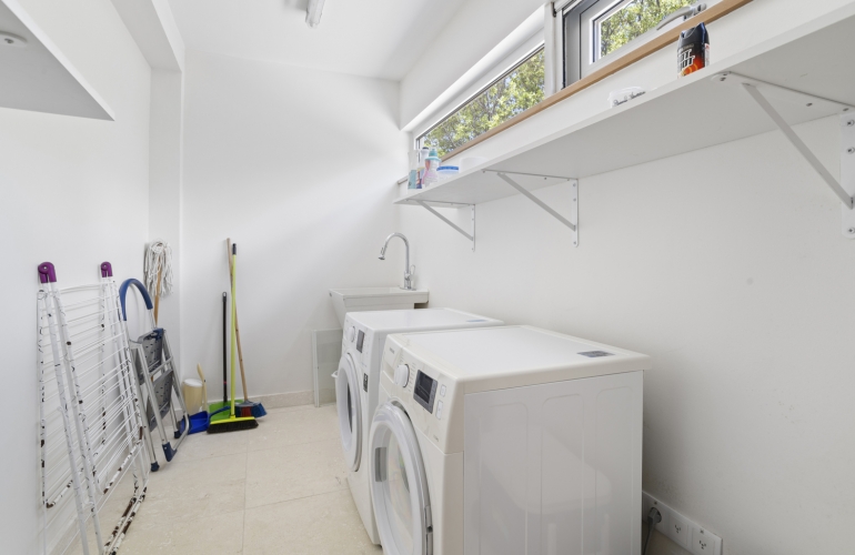 Sabadeco, Crown Keys 7 Ocean Front Villa