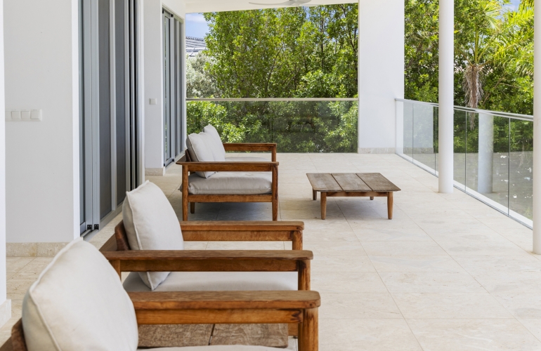 Sabadeco, Crown Keys 7 Ocean Front Villa