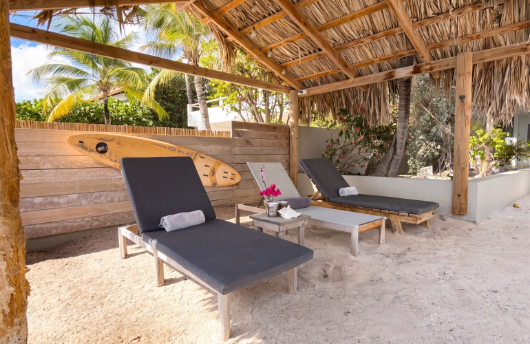  Exclusive Oceanfront Villa with Private Beach &amp; Infinity Pool