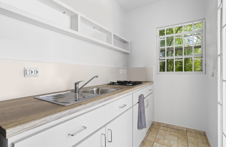 LAGOEN HILL 50 House &amp; Studio Rental investment