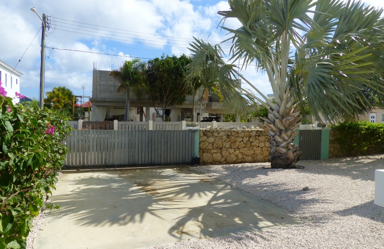 Pos Di Karaña 18 3-bedroom villa with pool