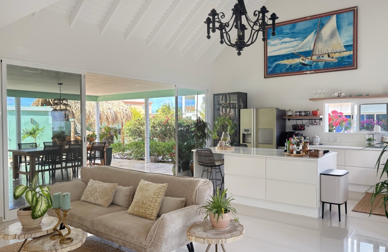 Pos Di Karaña 18 3-bedroom villa with pool